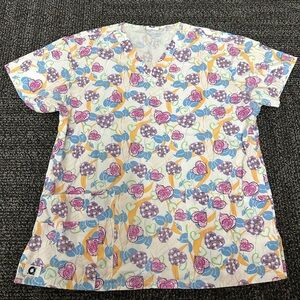 scrubs  Tops women s, O2 With Pockets,Hearts And Flowers XS